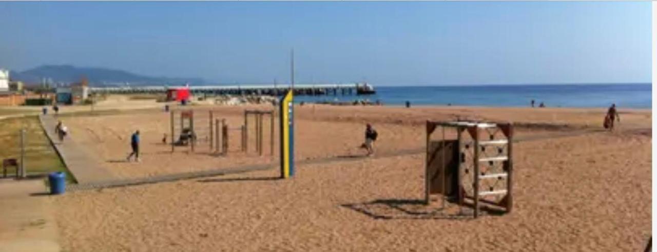 Sant Adria Beach Apartment Wi-Fi Parking Free Sant Adria de Besos Exterior photo